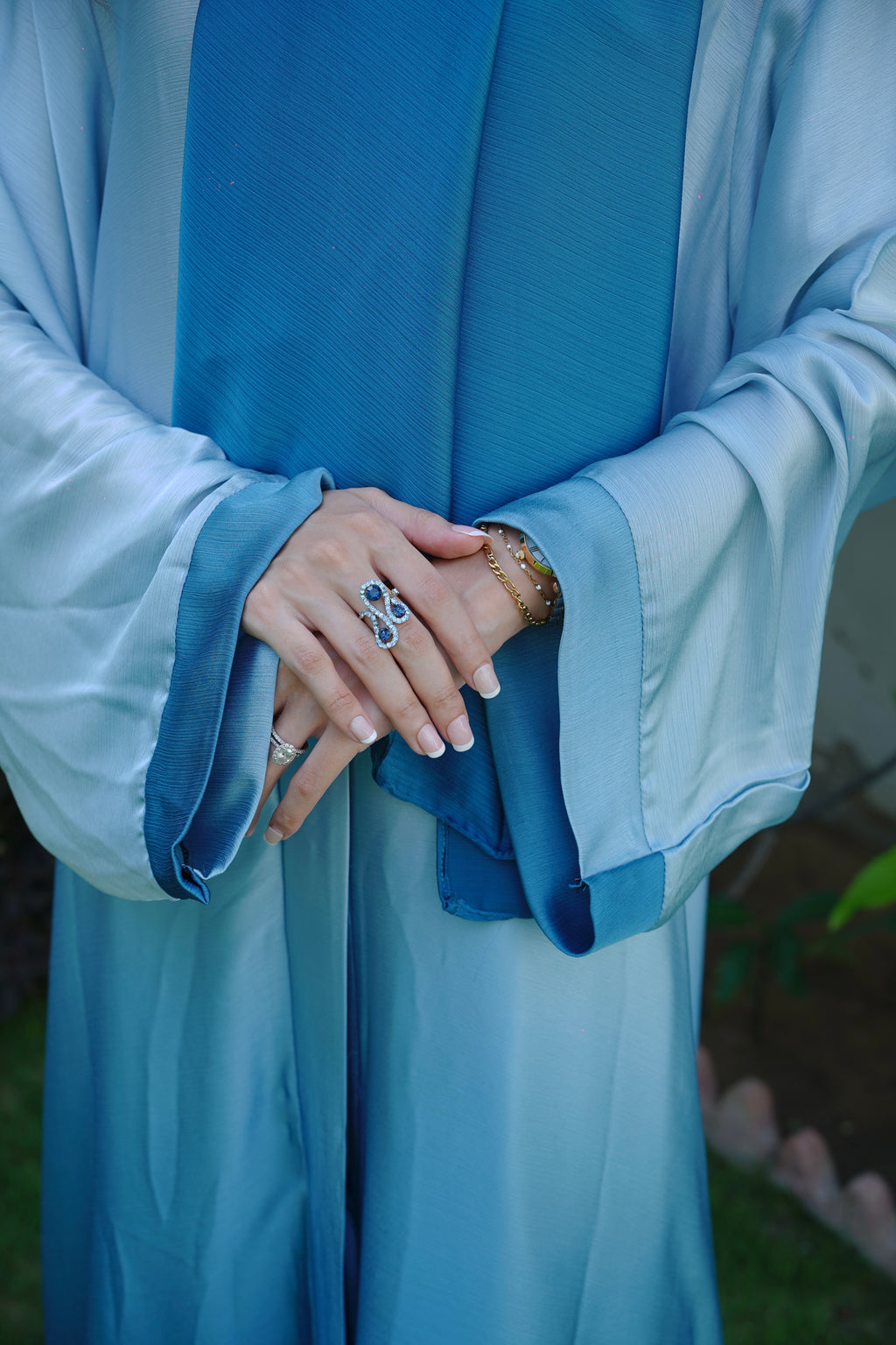 SAMAWI — Blue Ombré Abaya + Hijab Set