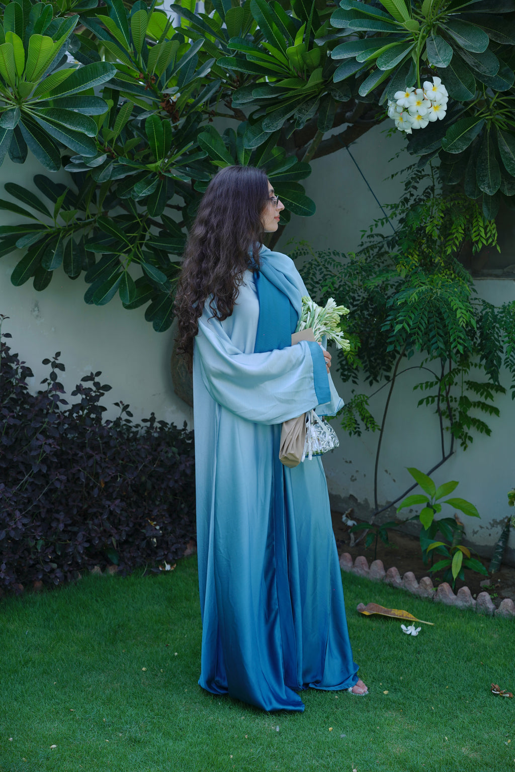 SAMAWI — Blue Ombré Abaya + Hijab Set